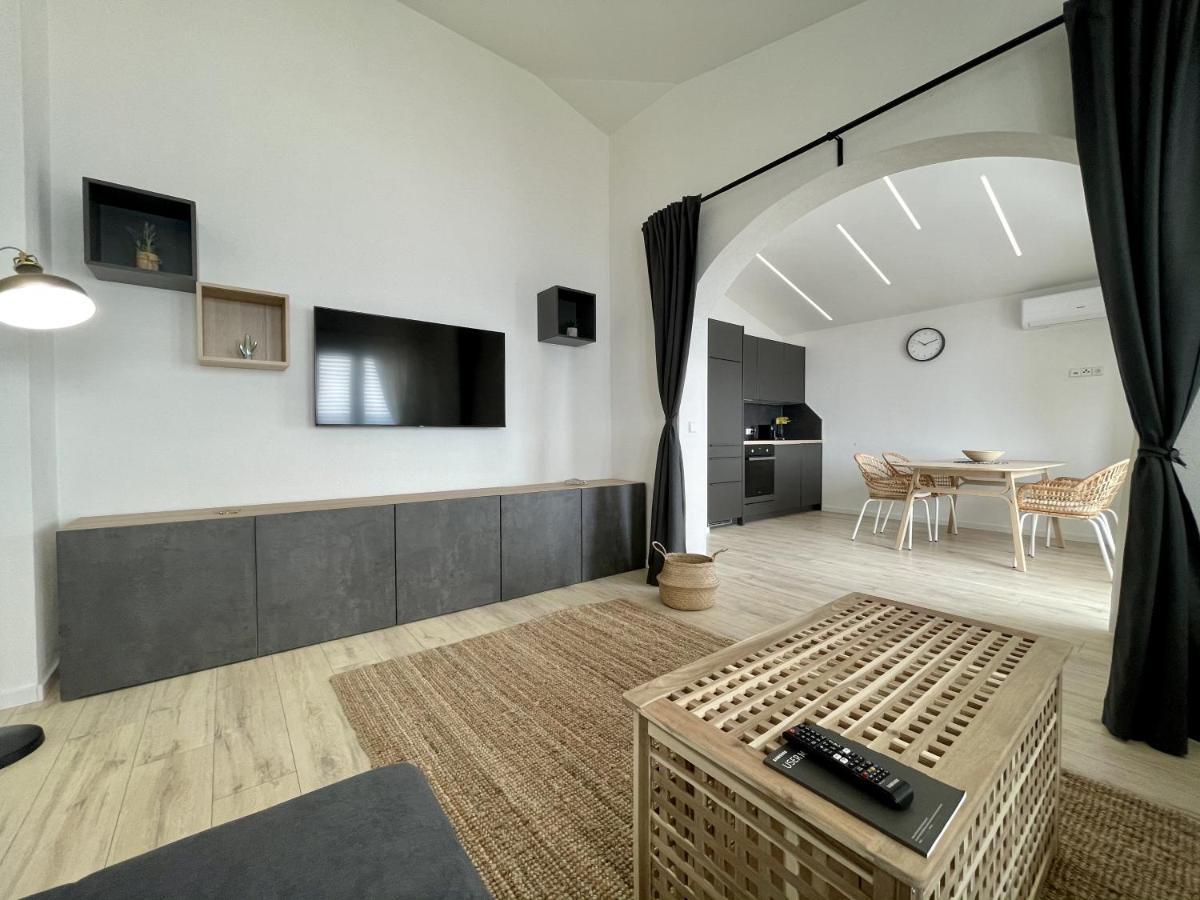 Lambda Holiday Apartments Jesenice  Kültér fotó