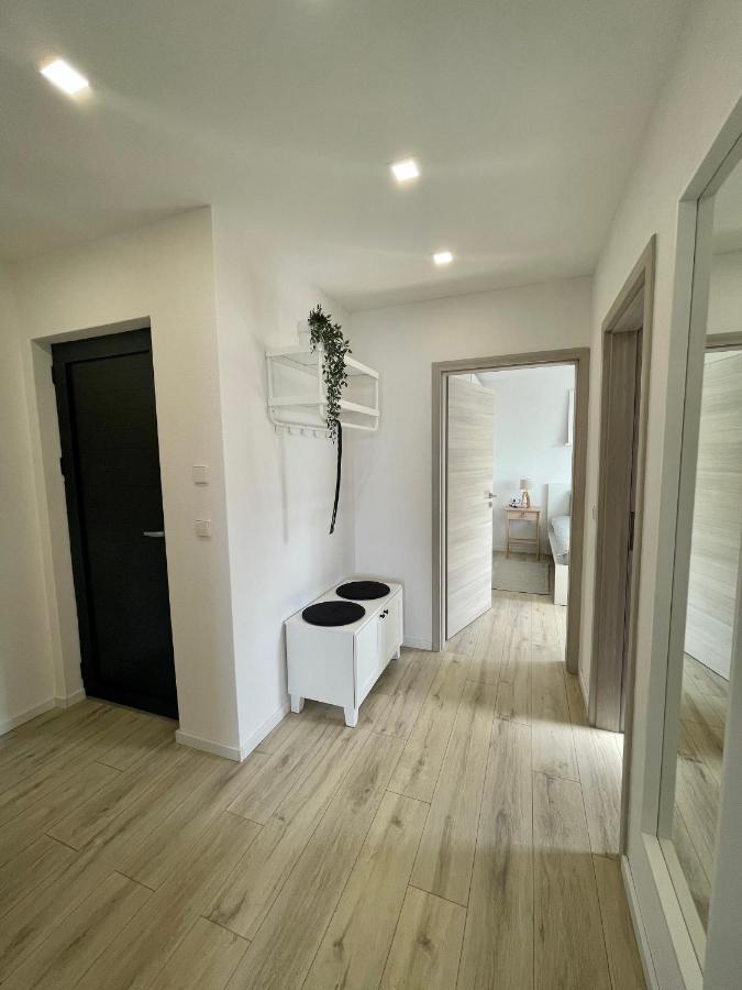 Lambda Holiday Apartments Jesenice  Kültér fotó