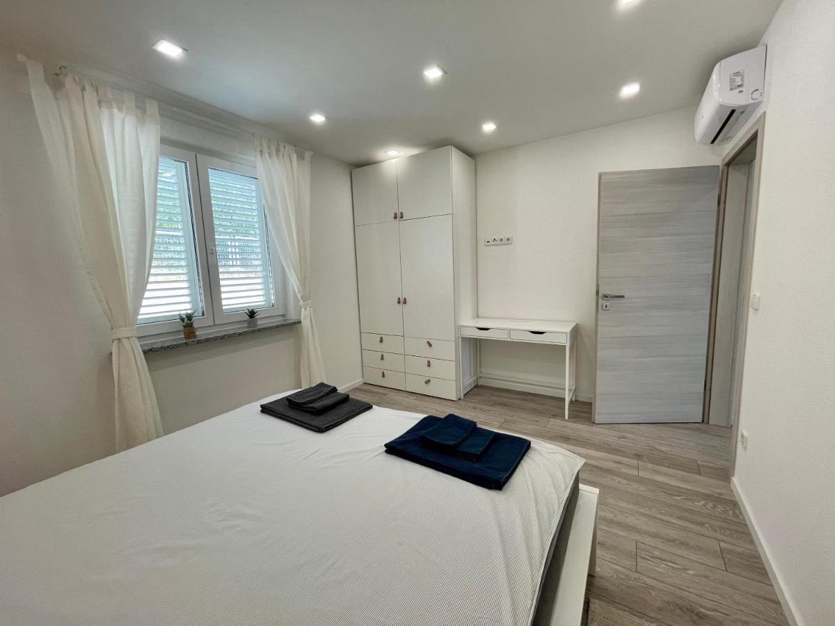 Lambda Holiday Apartments Jesenice  Kültér fotó
